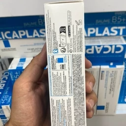 قیمت و خرید بالم ترمیم کننده سیکاپلاست B5+ لاروش پوزای حجم 100 میلجدید | اسکراب | لایه بردار | لوازم آرایشی | خارجی | اوریجینال_6abea1f354979.webp